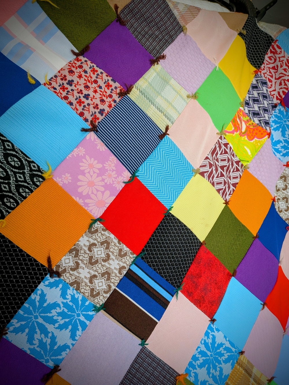 Vintage Handmade Square On Point Patchwork Quilt Blanket 1960's - Picture 7 of 9